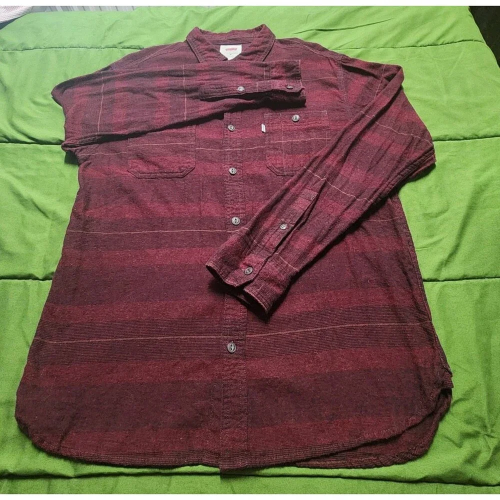 Levi's Striped Long Sleeve Button Down Men's Shirt Size M